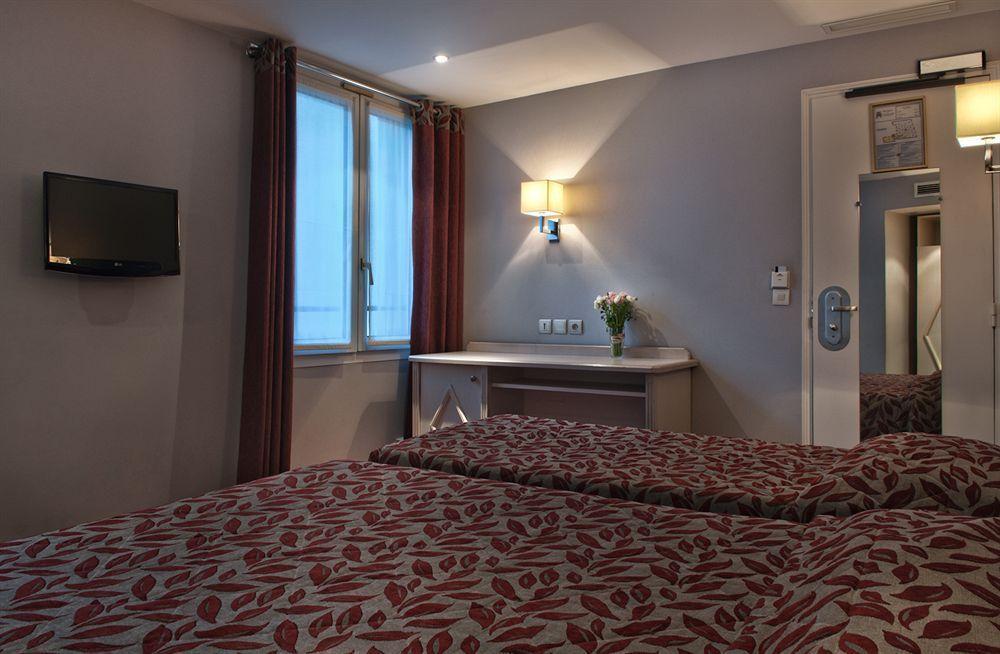 โฮเต็ล ยูเจอนี่ Hotel ปารีส ภายนอก รูปภาพ