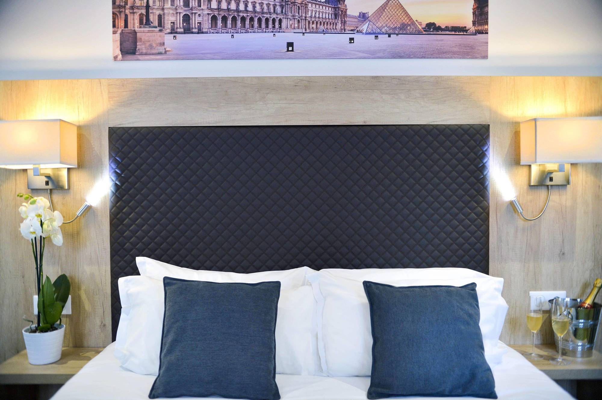 โฮเต็ล ยูเจอนี่ Hotel ปารีส ภายนอก รูปภาพ