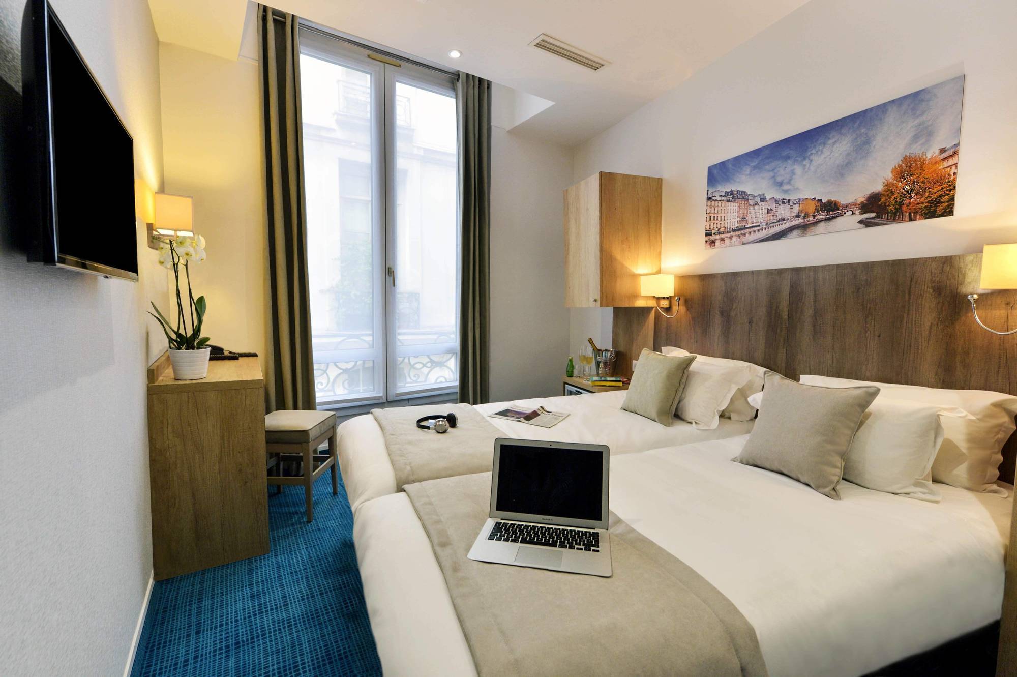 โฮเต็ล ยูเจอนี่ Hotel ปารีส ภายนอก รูปภาพ